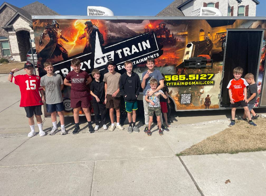Happy gamers at the truck